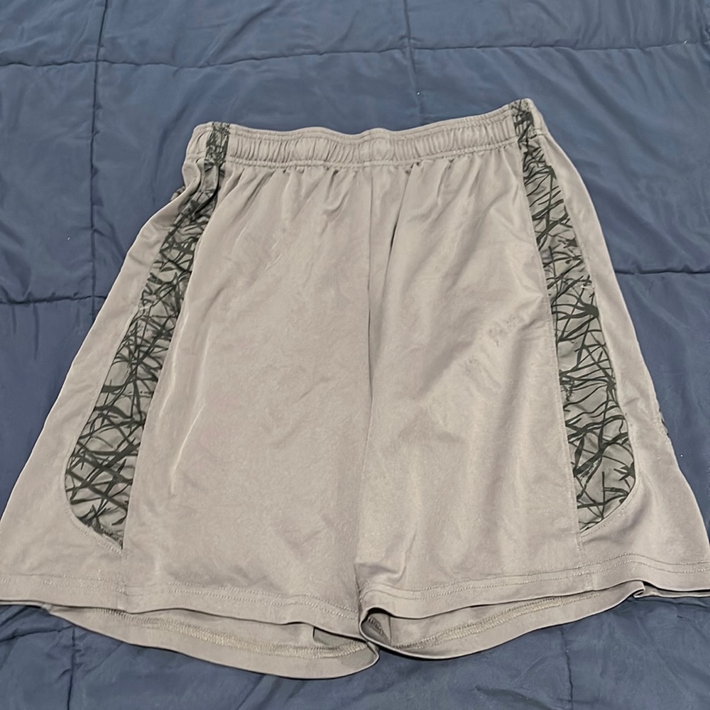 Tek Gear shorts medium used. no string/string missing from shorts